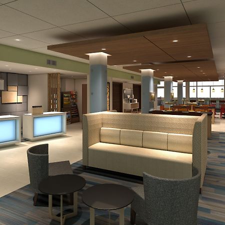 Holiday Inn Express & Suites - Tampa East - Ybor City By Ihg Buitenkant foto