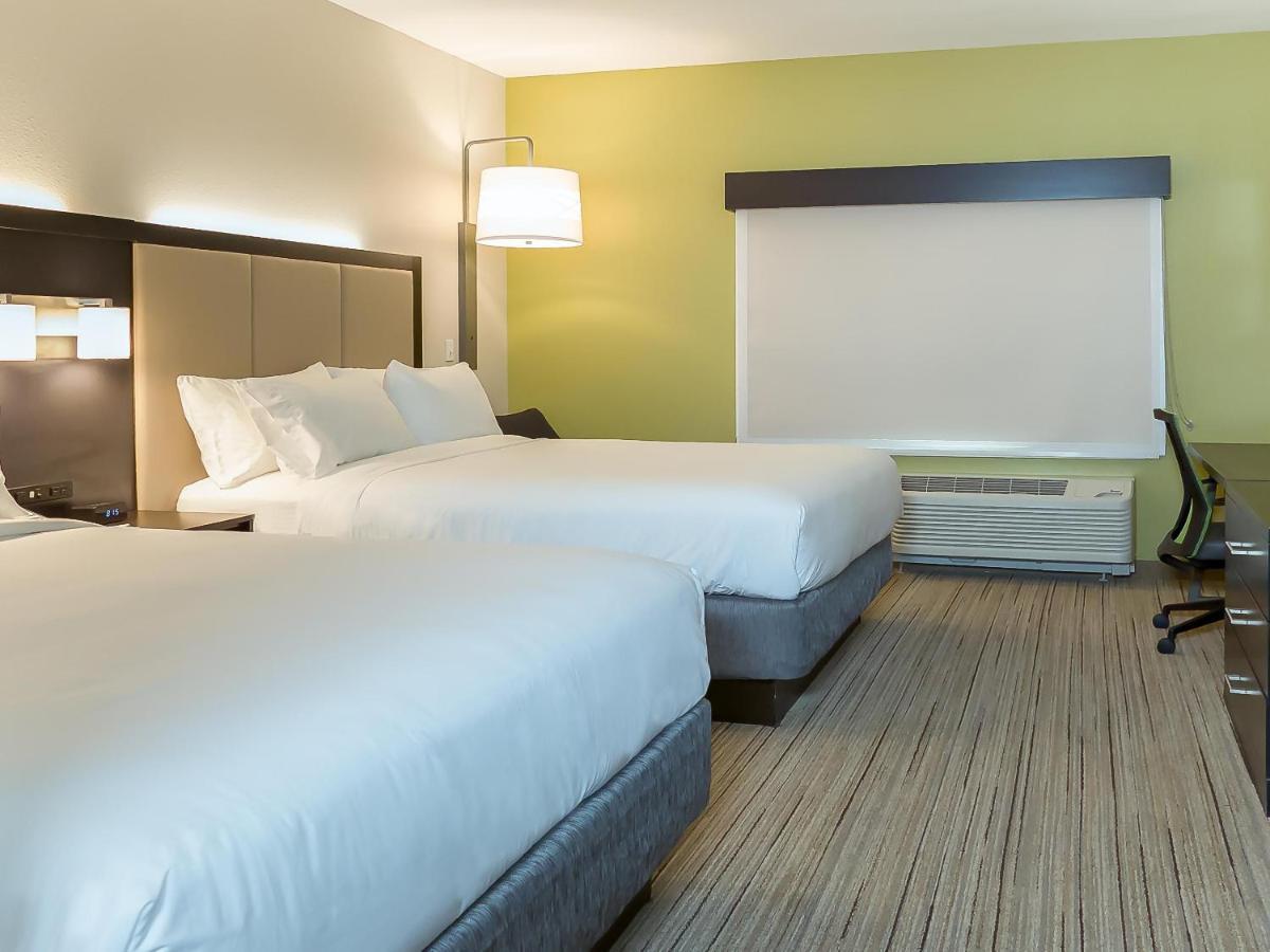 Holiday Inn Express & Suites - Tampa East - Ybor City By Ihg Buitenkant foto