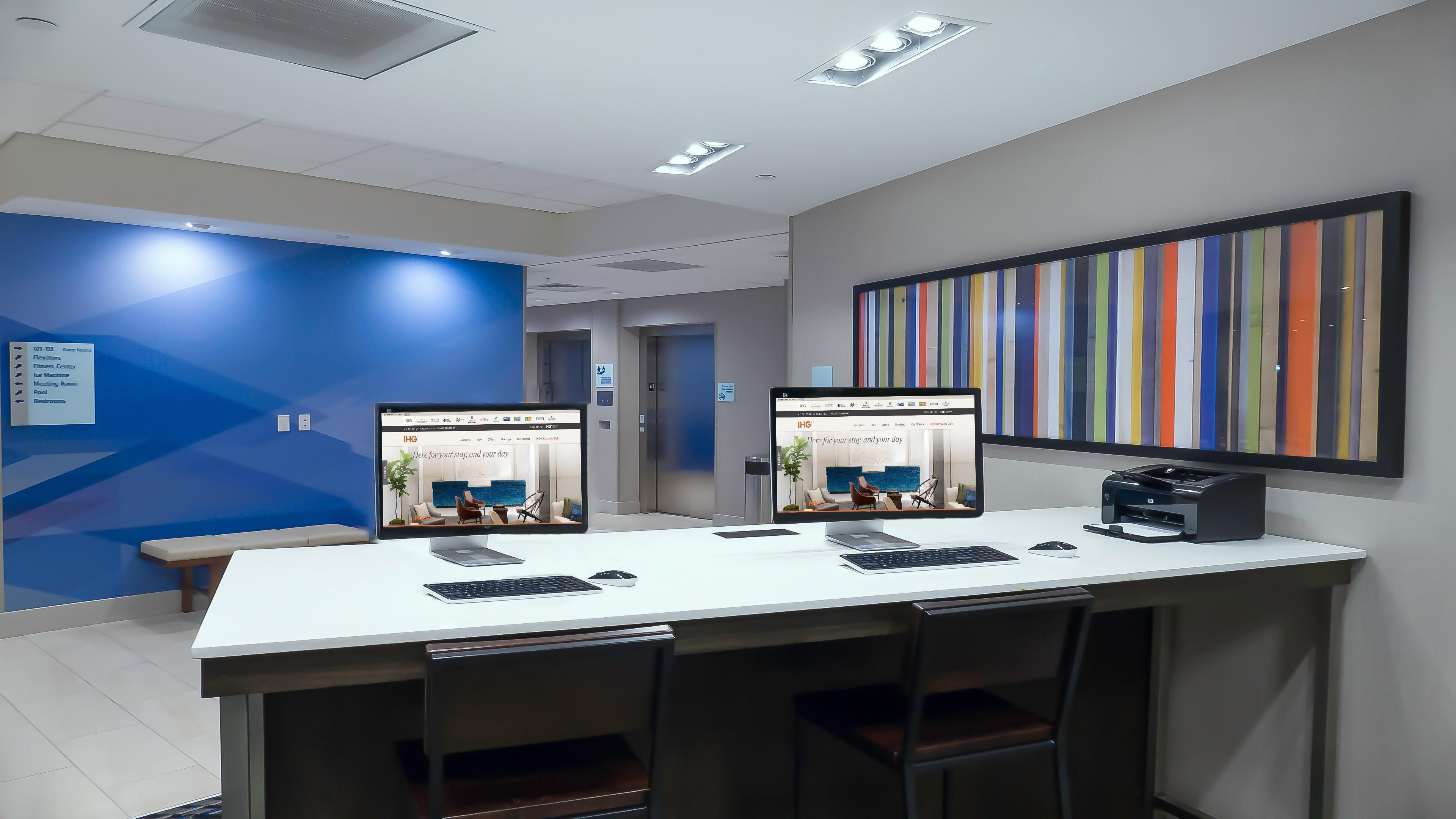 Holiday Inn Express & Suites - Tampa East - Ybor City By Ihg Buitenkant foto