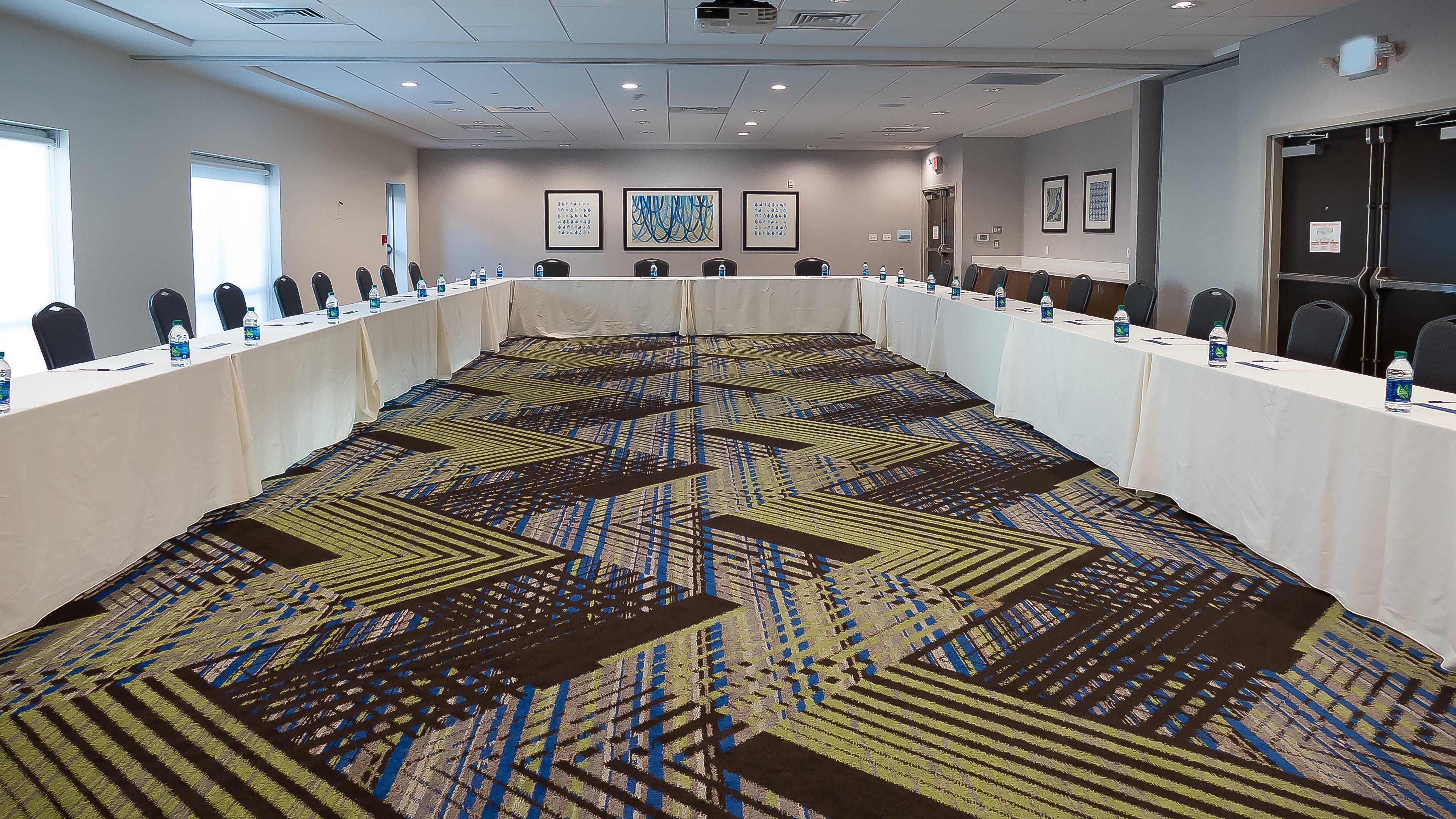 Holiday Inn Express & Suites - Tampa East - Ybor City By Ihg Buitenkant foto
