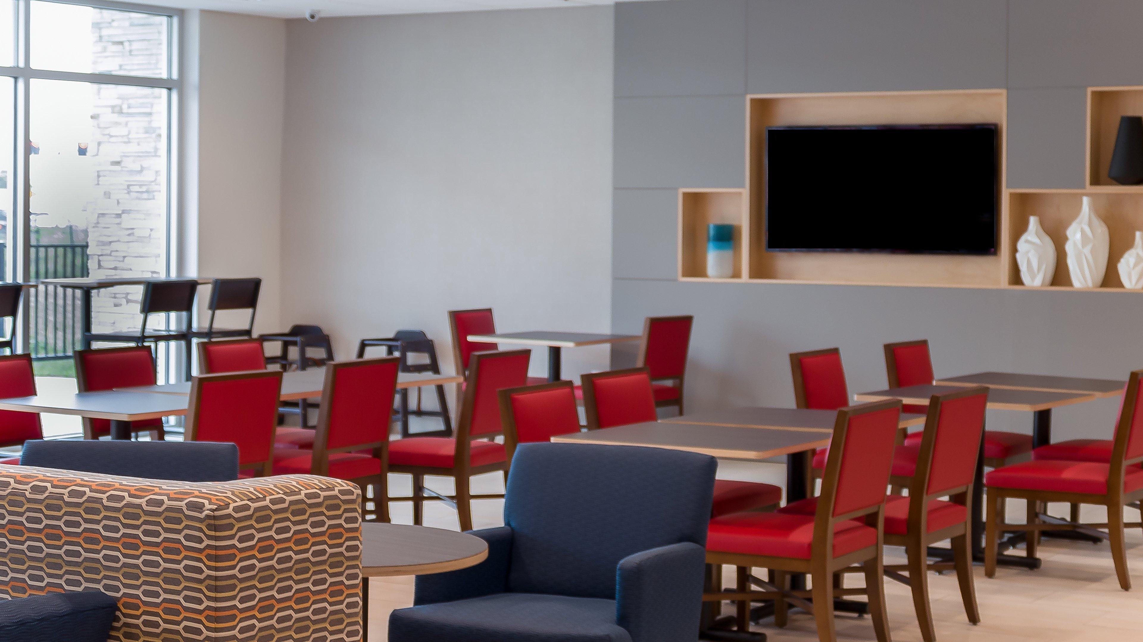 Holiday Inn Express & Suites - Tampa East - Ybor City By Ihg Buitenkant foto